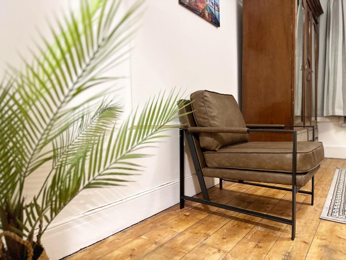 Hannah Place Near Finsbury Park - 4 Double Beds, Ideal For Families, Max 8 People Londra Esterno foto